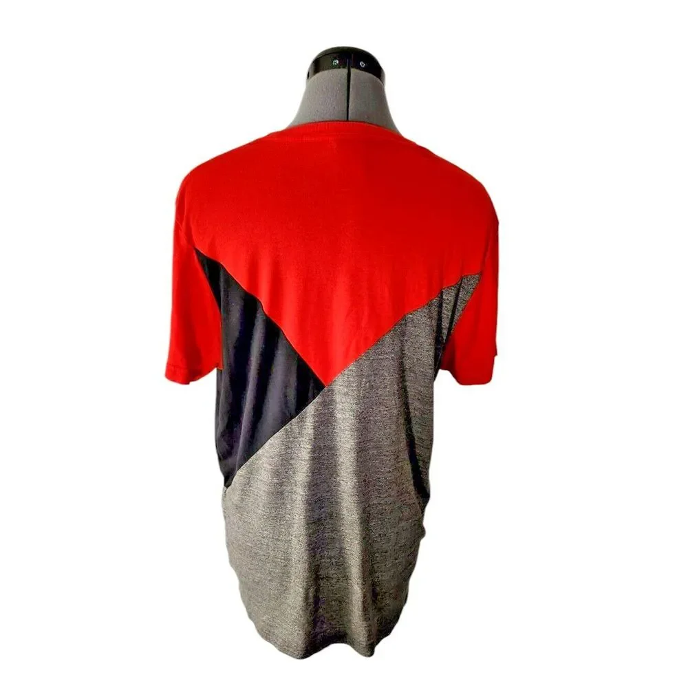 Nike T-Shirt Size‎ L